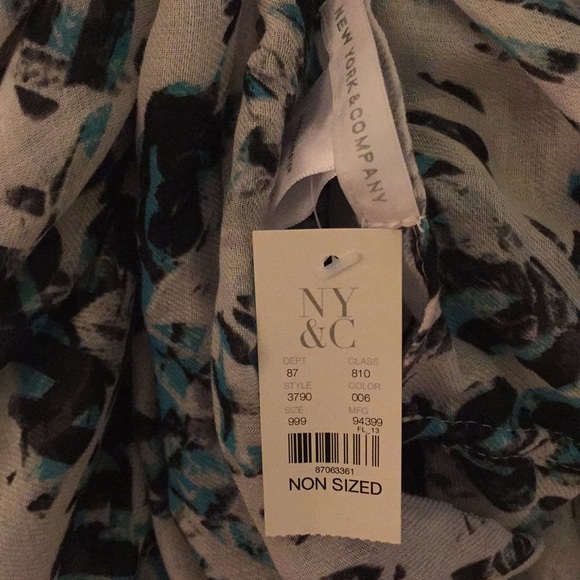 NY&C pretty navy, turquoise & white infinity scarf - Picture 4 of 4